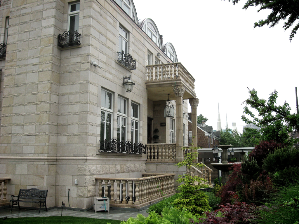 New York’s Worst Architecture – The Bukharian House