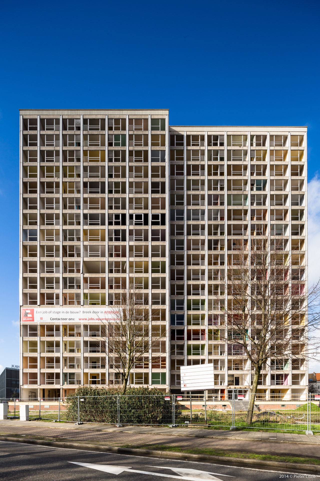 A Memorial to the Highs and Lows of Social Housing