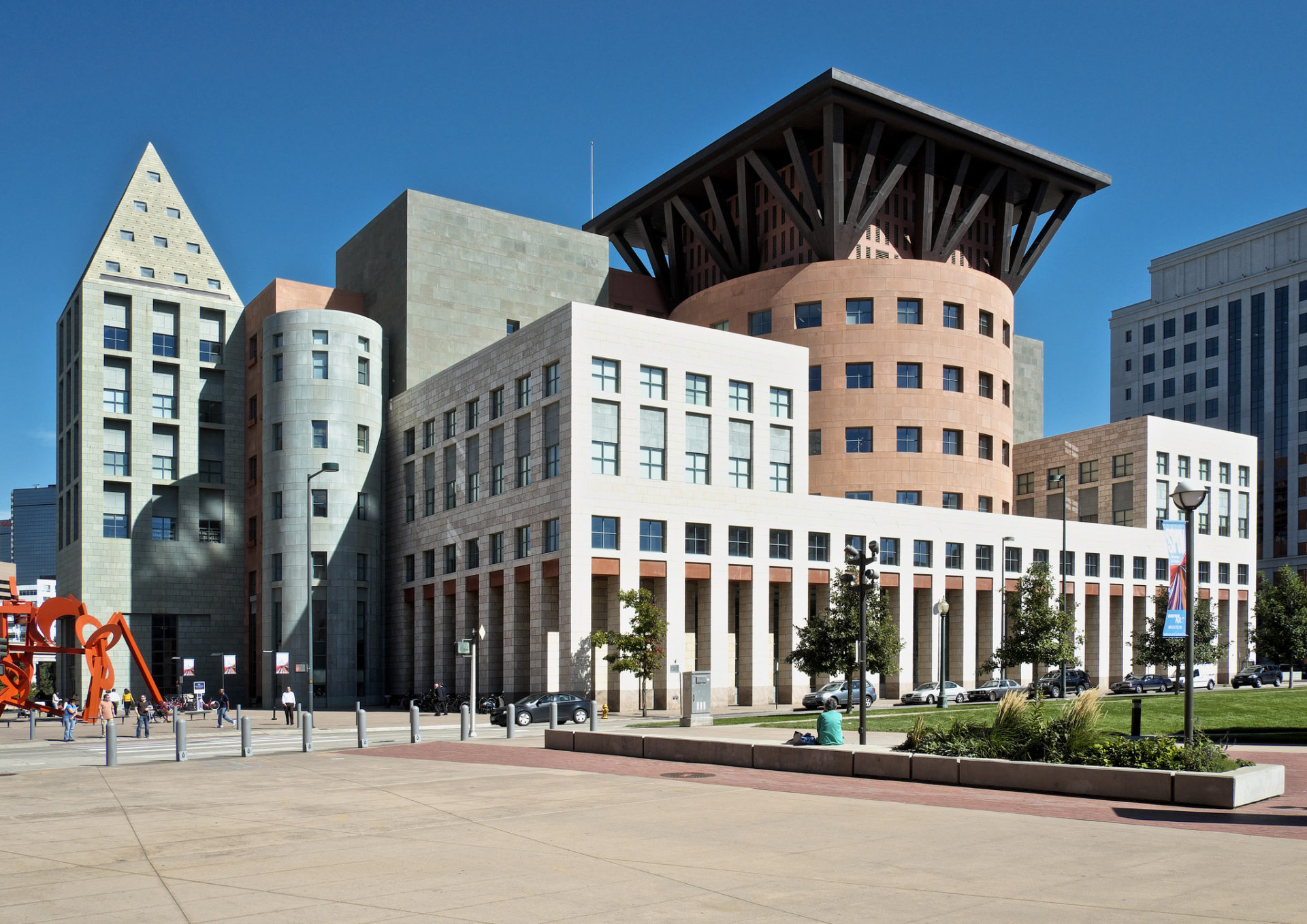 8 Reasons You Will Also Like Postmodern Architecture in 2016