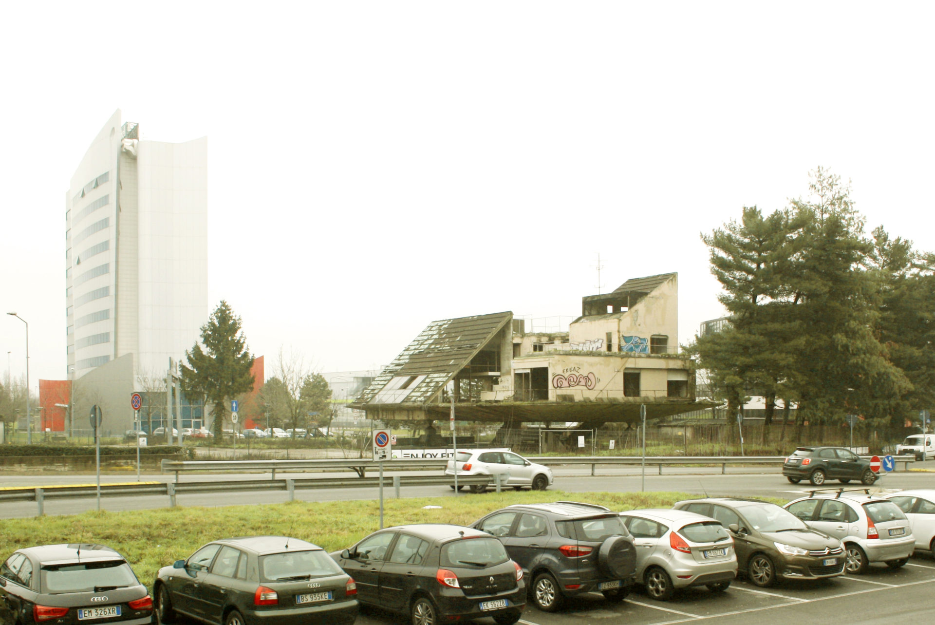 The Forgotten Spaceships of the Po Valley