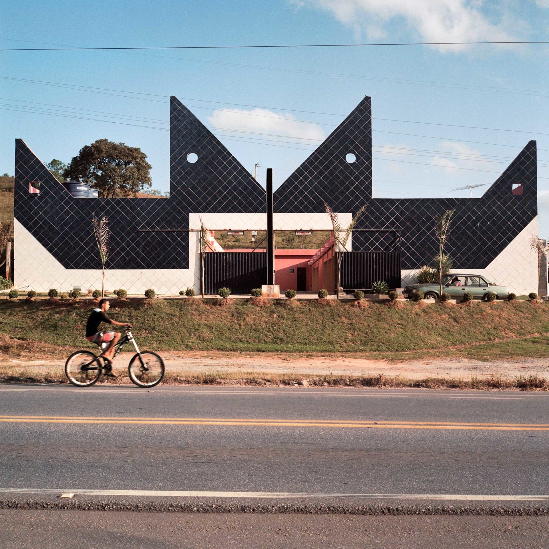 Photo Essay: The Fading Glory of Brazil’s Disappearing Love Motels