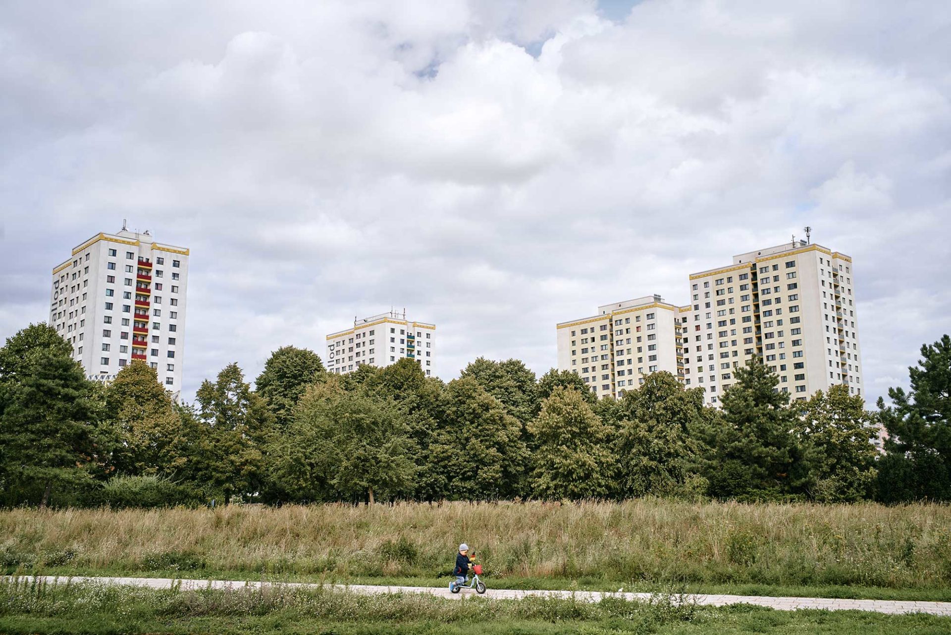 Berlin Marzahn: Social Housing with Marquis Hawkes