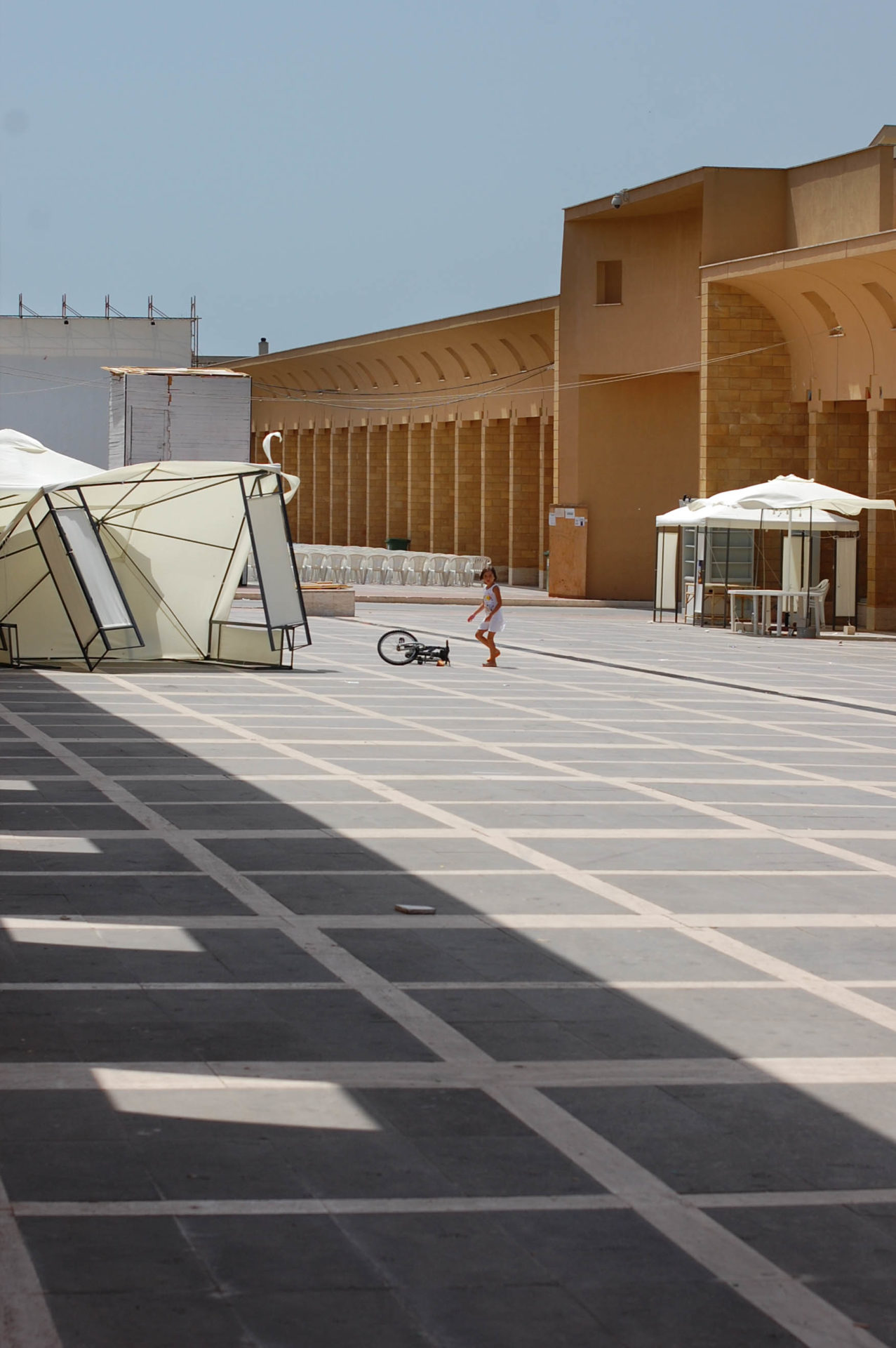 Social Life Triumphs in Sicily’s Empty Utopian Artscape