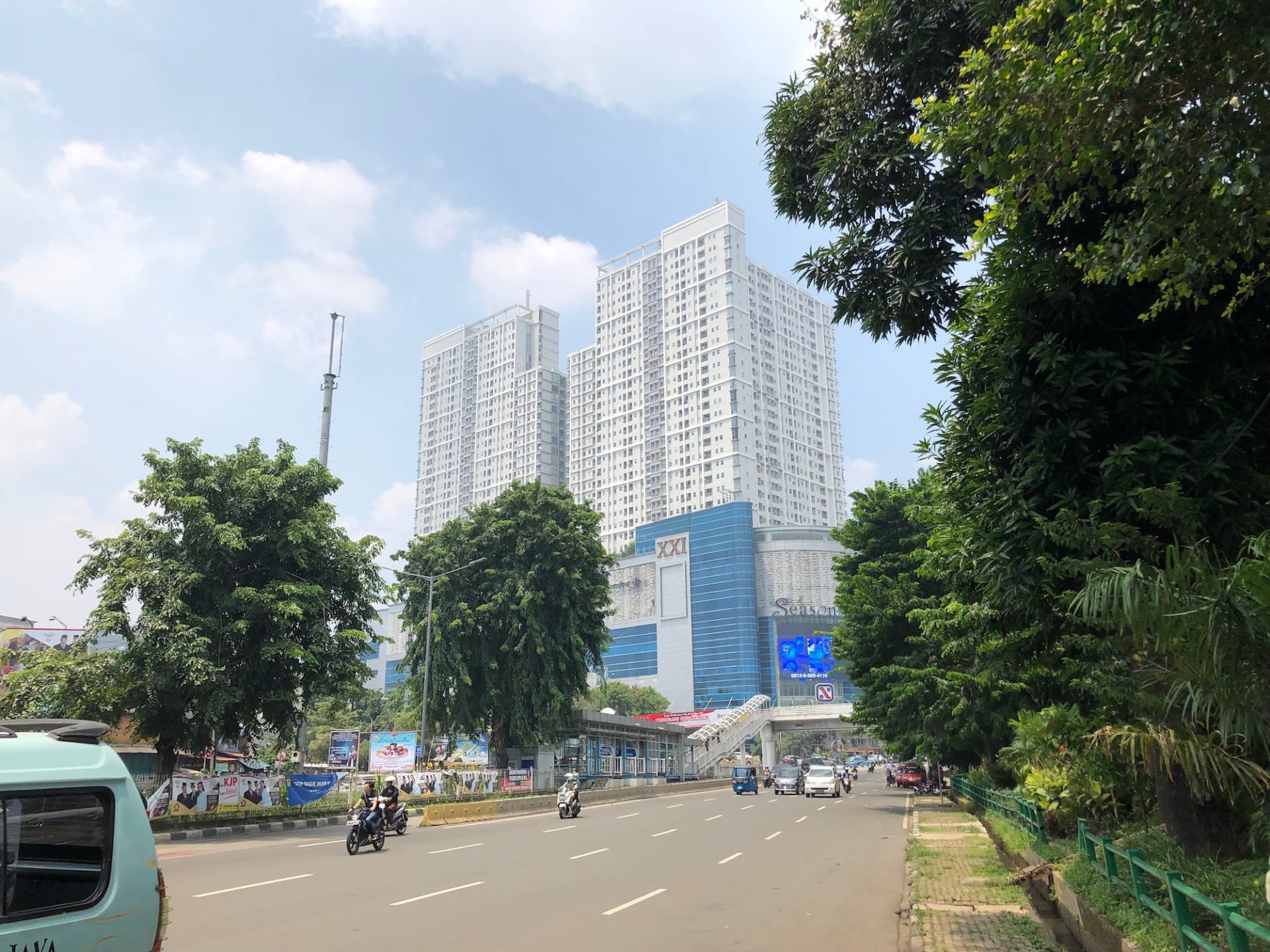 Jakarta’s Superblocks Continue a Legacy of Urban Segregation