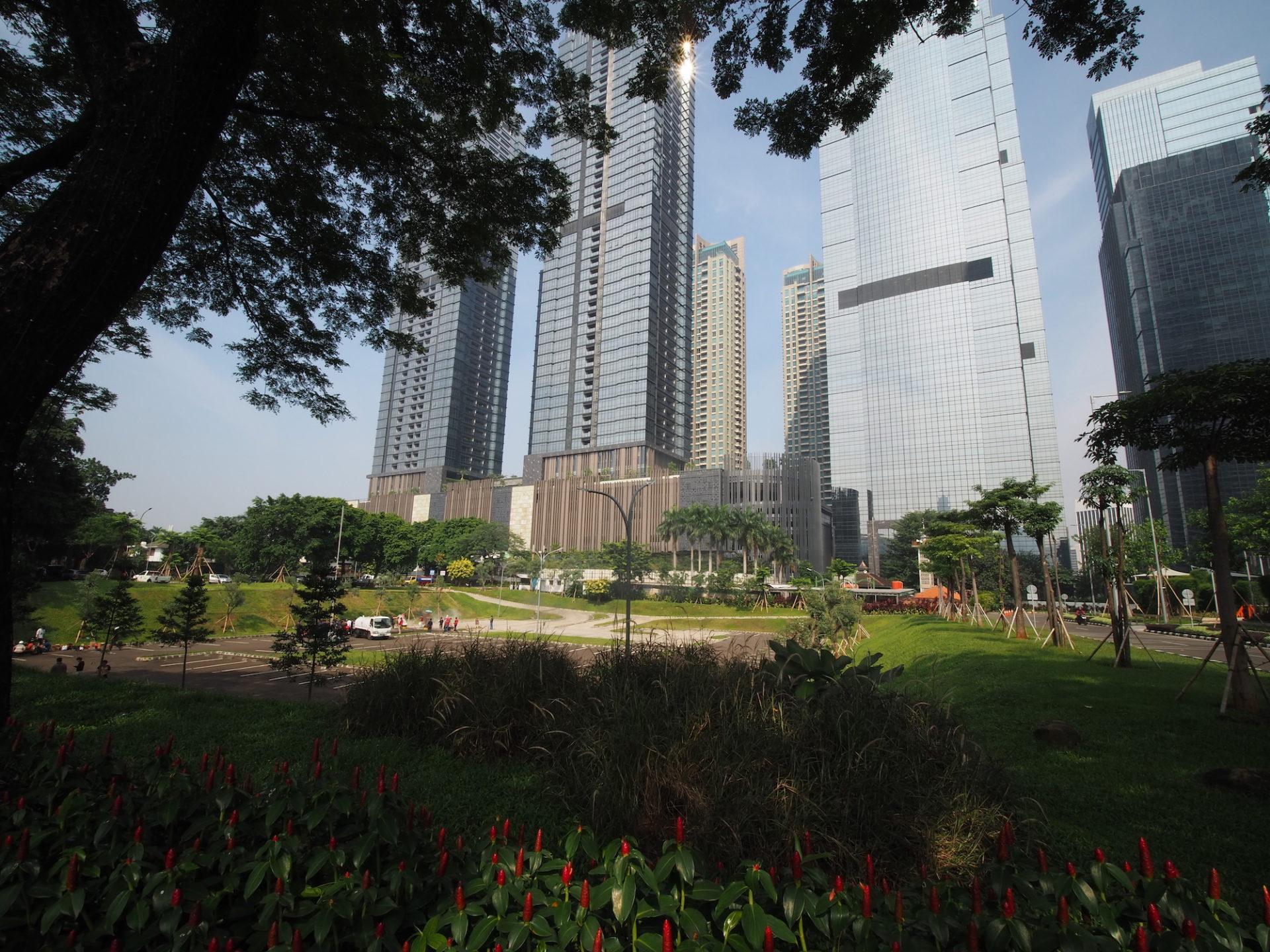 Jakarta’s Superblocks Continue a Legacy of Urban Segregation