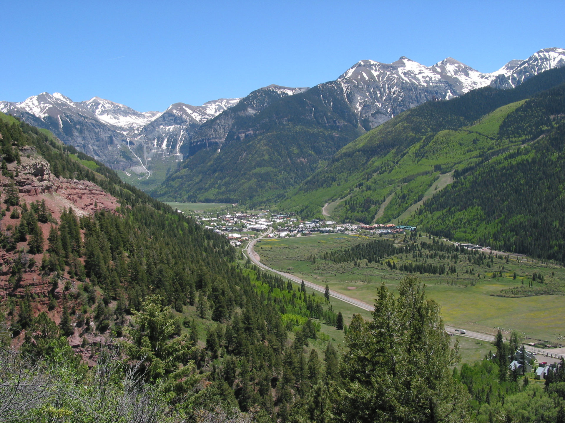 Ayn Rand’s Libertarian Utopia Provided the Blueprint for Billionaire Doomsday Prepping