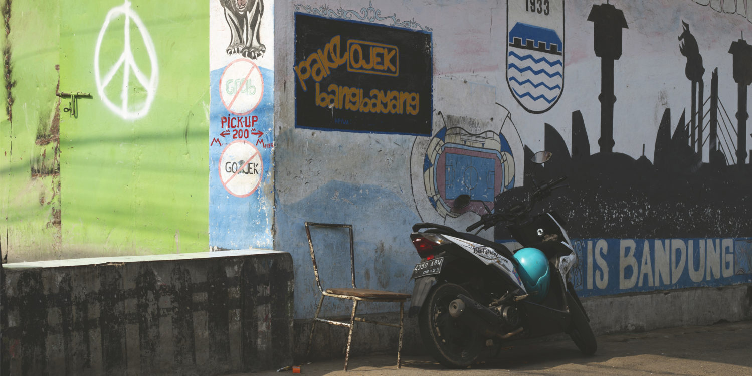 Rideshare Apps Are Making Indonesia’s Public Spaces Rigid and Impersonal