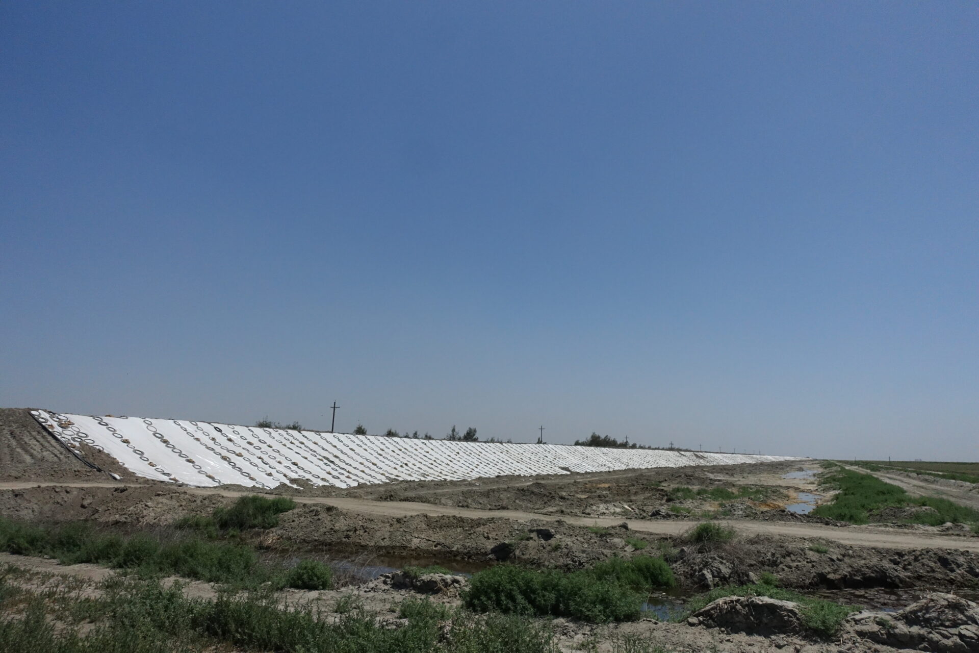 What the Struggle Around California’s Hidden Lake Says About the Climate Crisis