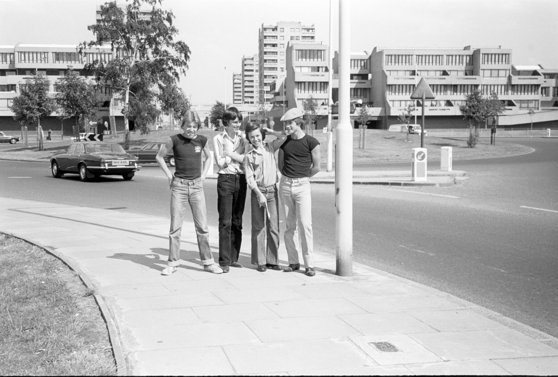 Between Architectural Monstrosity and Speculative Utopia